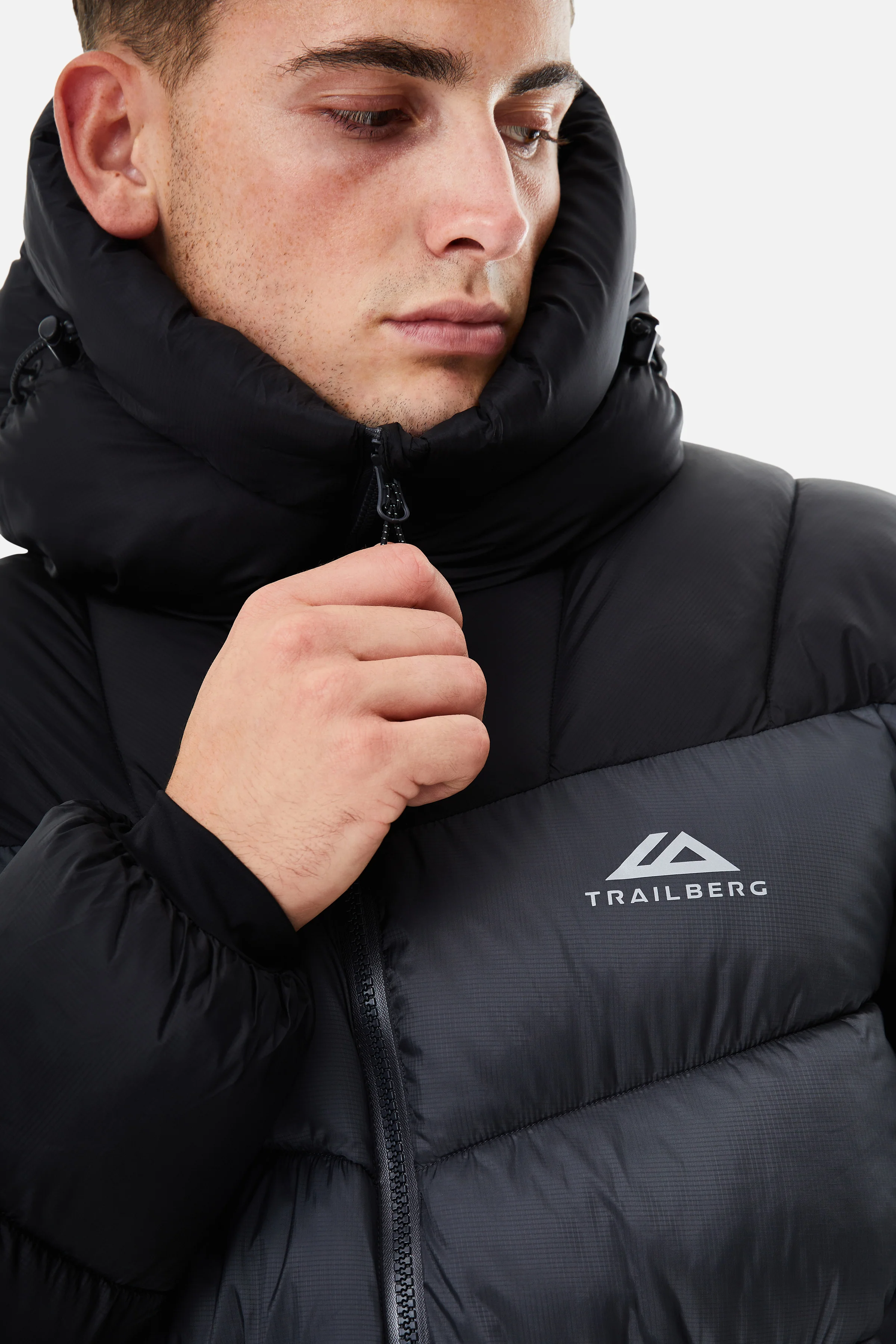 Alpina Insulated Jacket - Black/Volcano Grey - Image 3