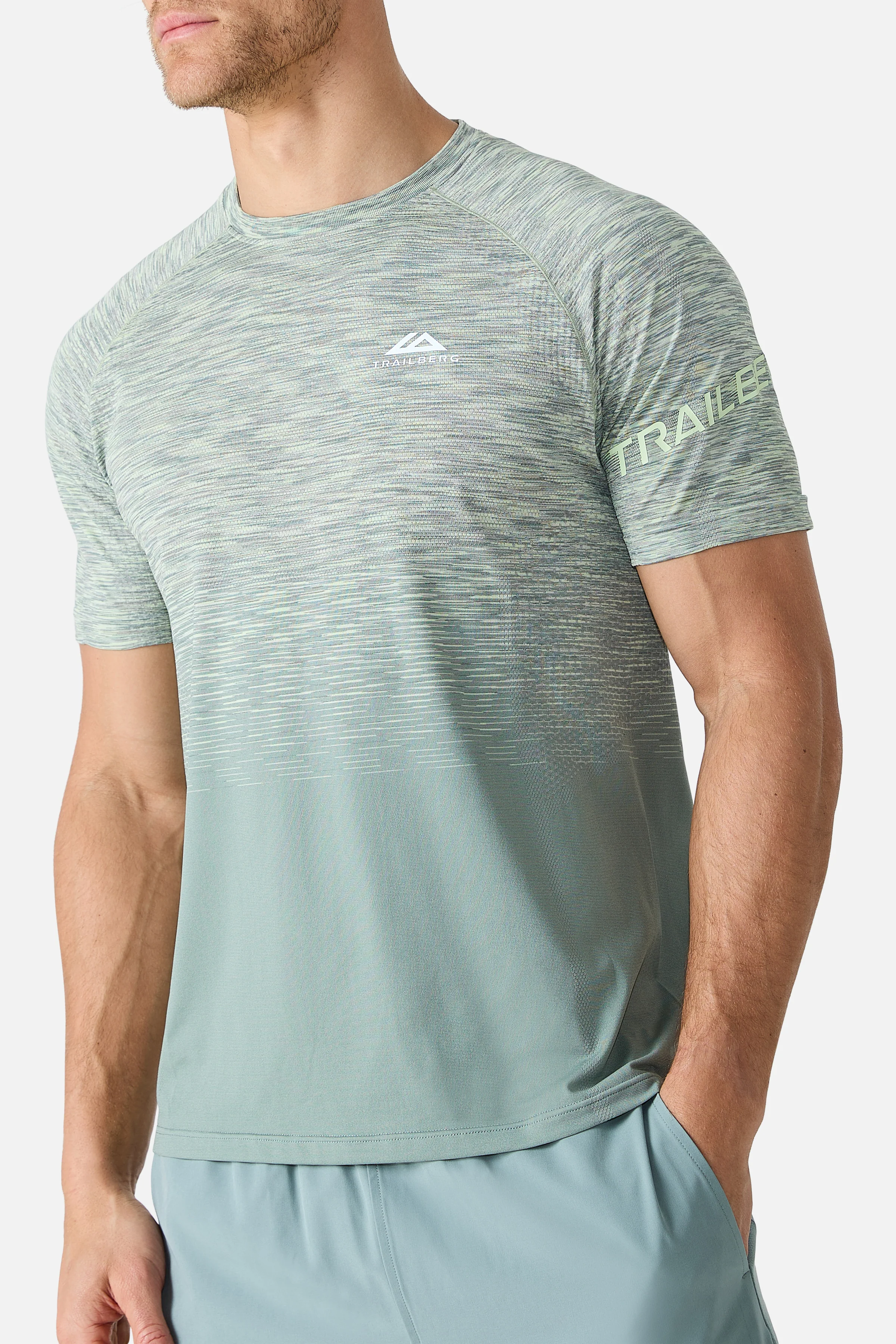 Arc Seamless Essentials 2.0 Twinset - Willow Green - Image 4