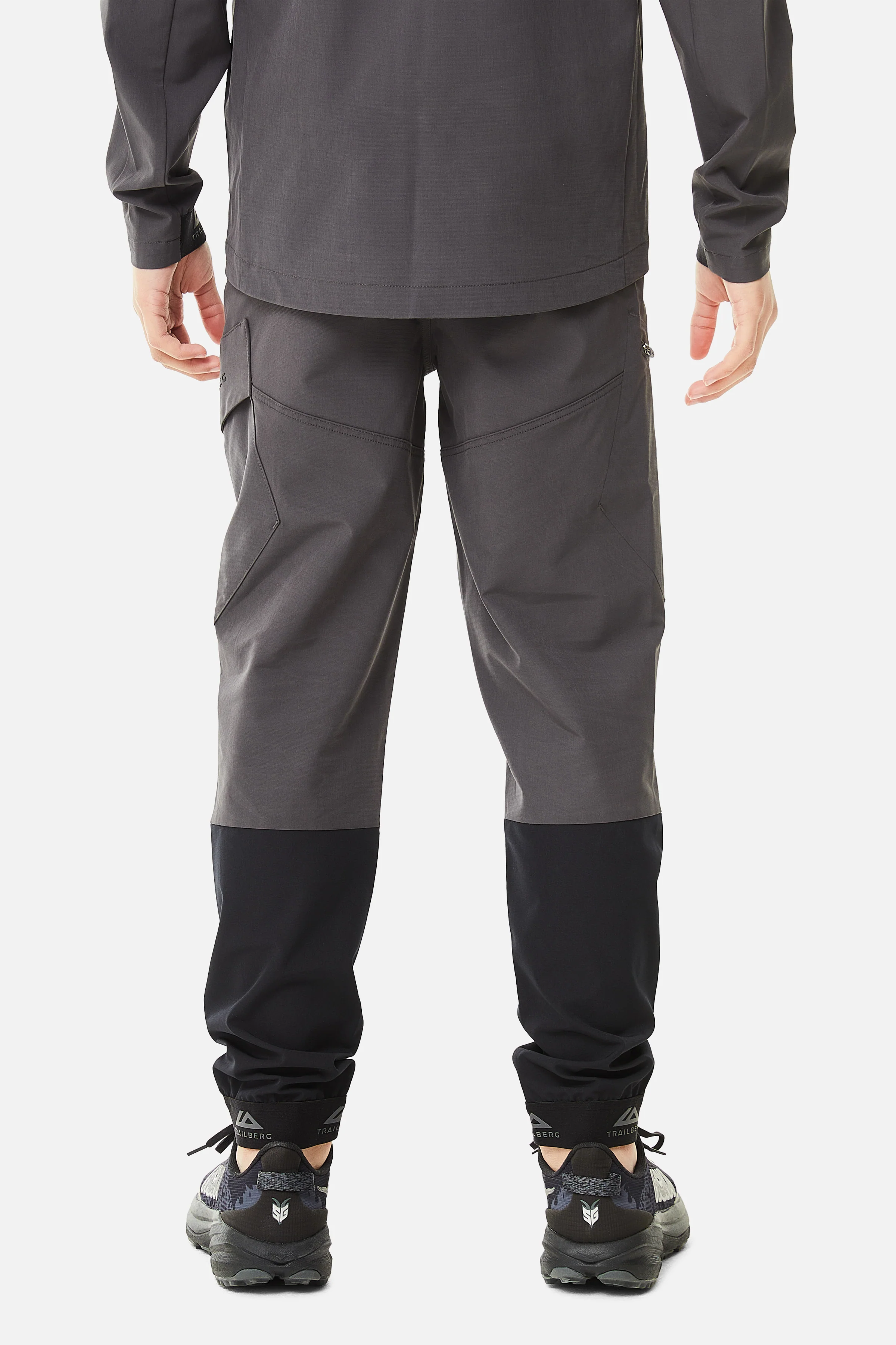 Boys Elbrus Pant - Black/Volcano Grey - Image 6