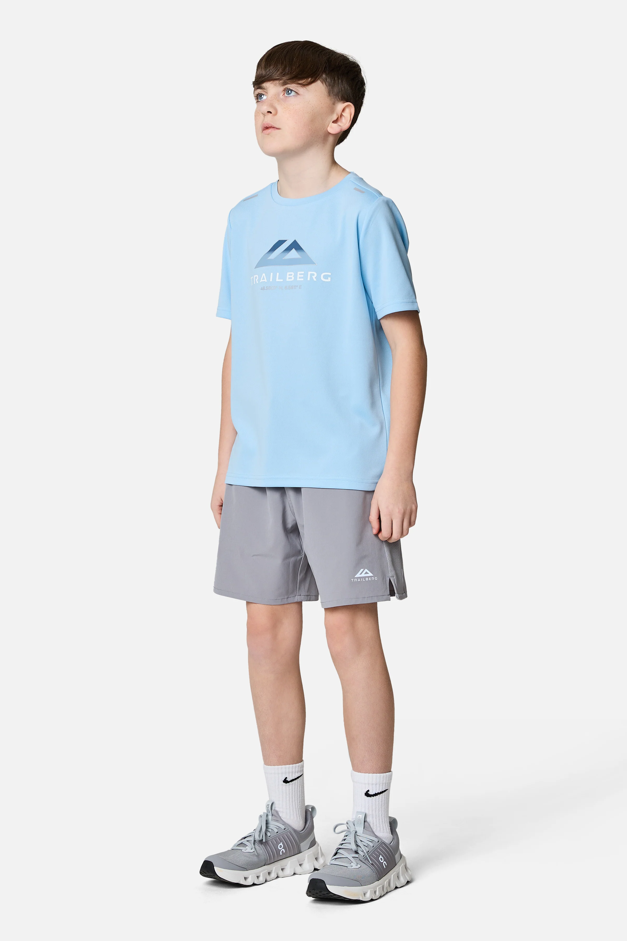 Boys Interval Tee - Dove Blue - Image 4