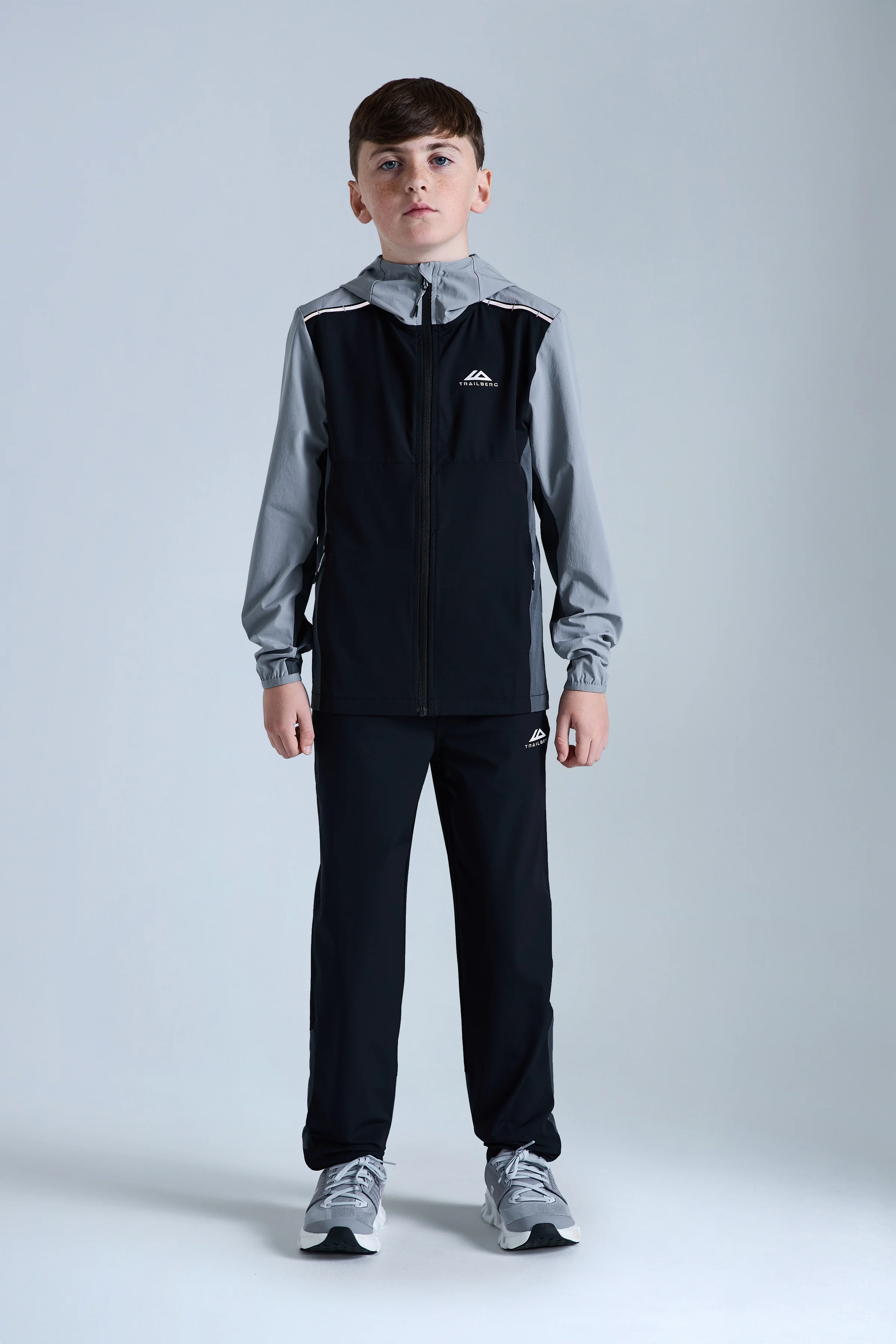 Boys Triathlon 2.0 Woven Pant - Black/Iron Grey - Image 2