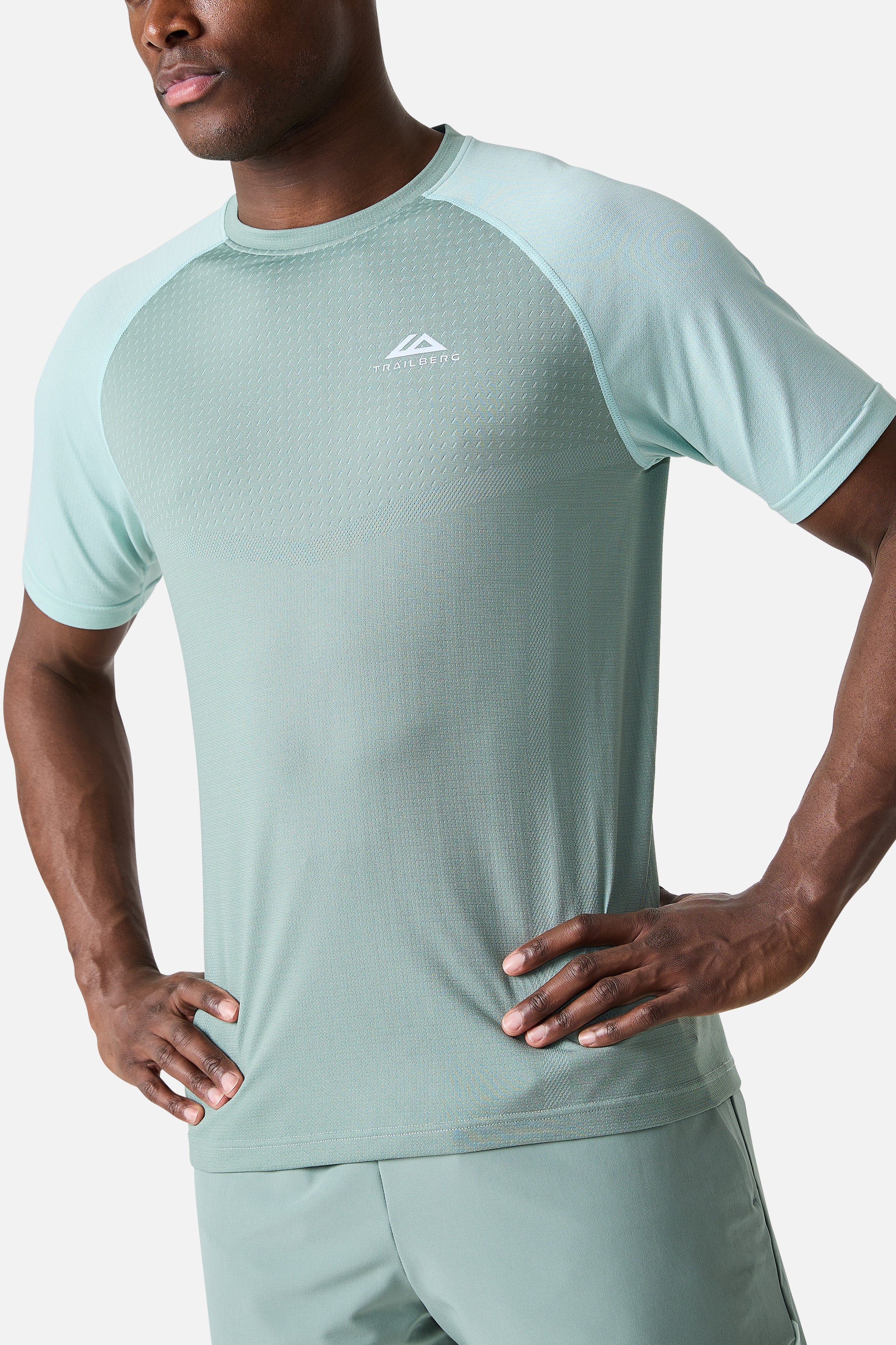 Rapid Dash Seamless Tee - Willow Green/Tide Mist - Image 2