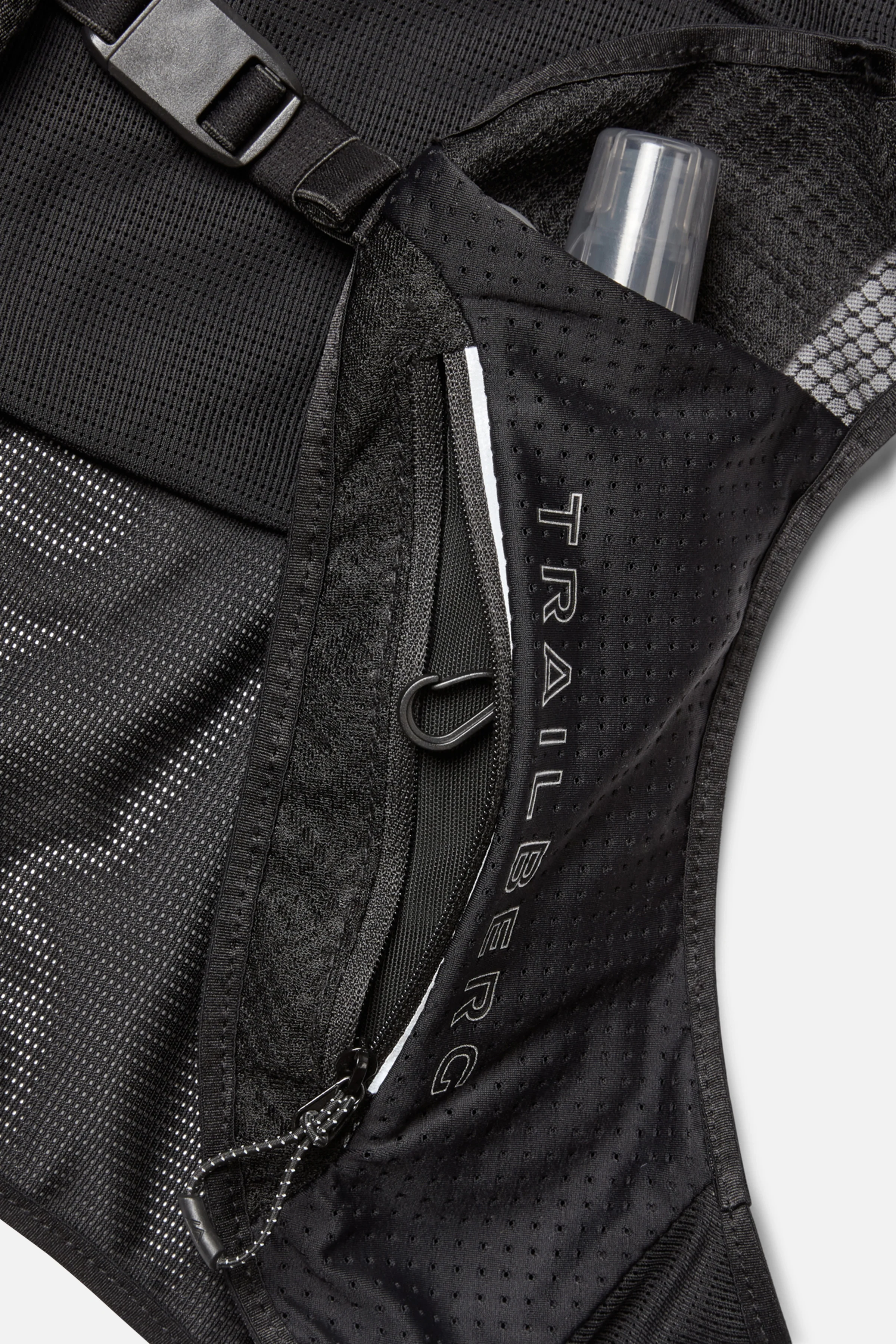 Traverse Hydration Vest - Black - Image 5