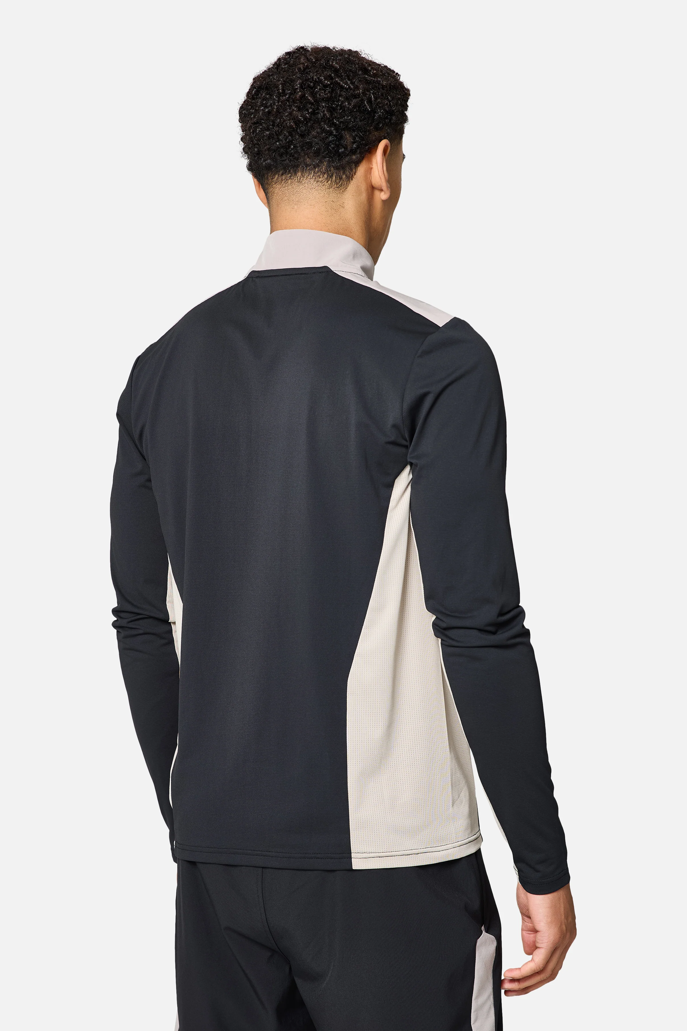 AW25 Triathlon 1/4 Zip - Black/Pale Taupe/Fossil Brown - Image 3