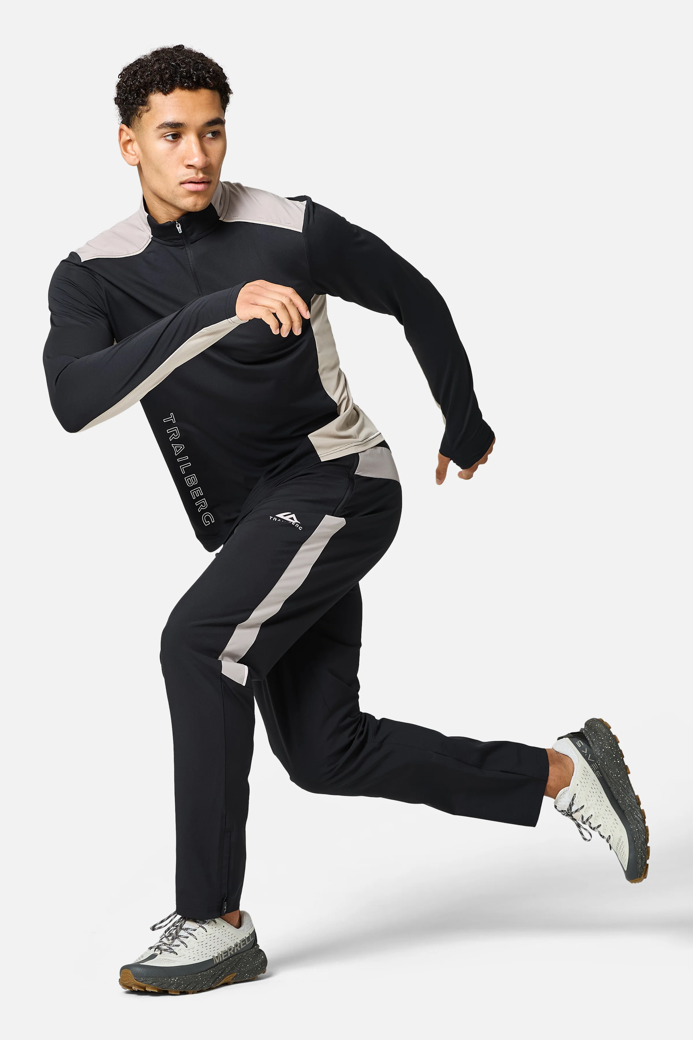 AW25 Triathlon 1/4 Zip - Black/Pale Taupe/Fossil Brown - Image 5
