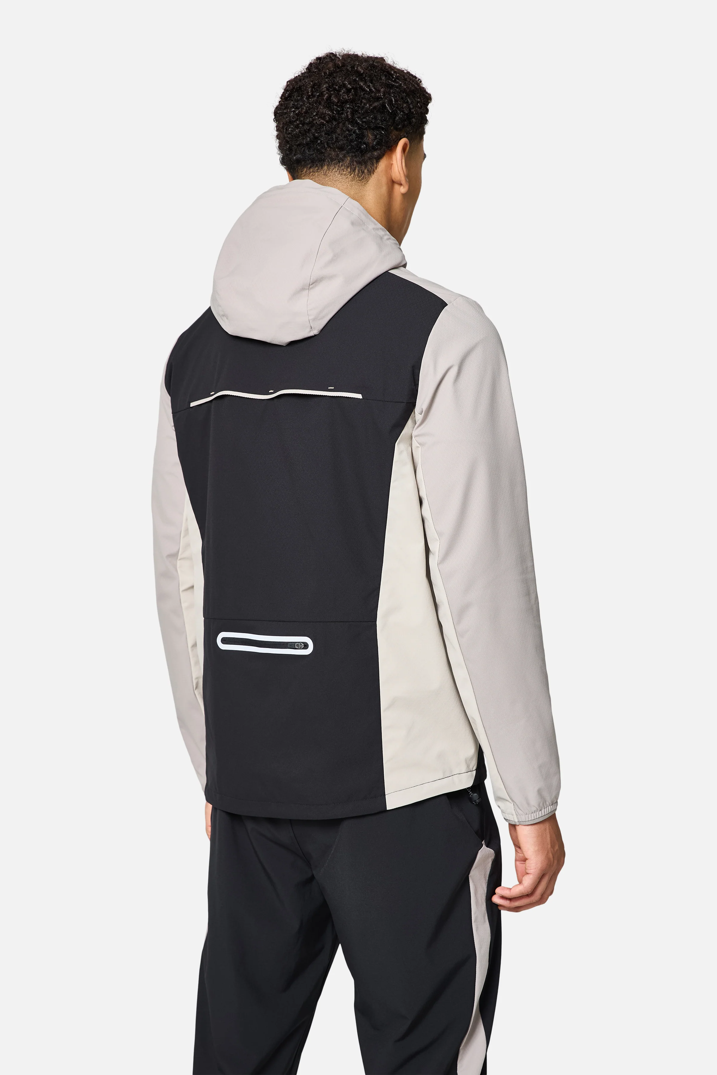 AW25 Triathlon Windbreaker - Black/Pale Taupe/Fossil Brown - Image 5