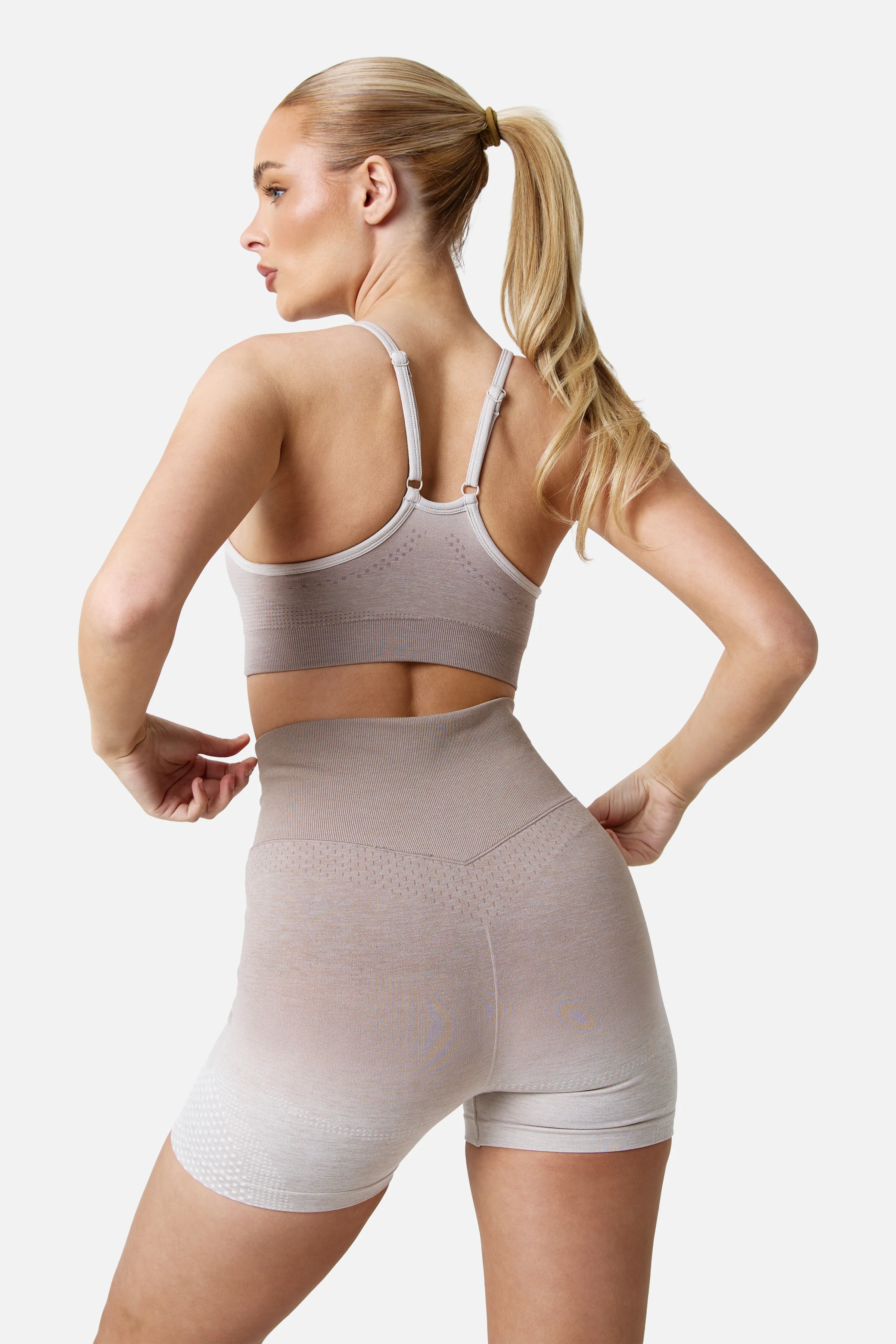 Womens Evocurve Seamless Strappy Bra - Pebble Stone / Pale Taupe / Frosted Ridge - Image 3