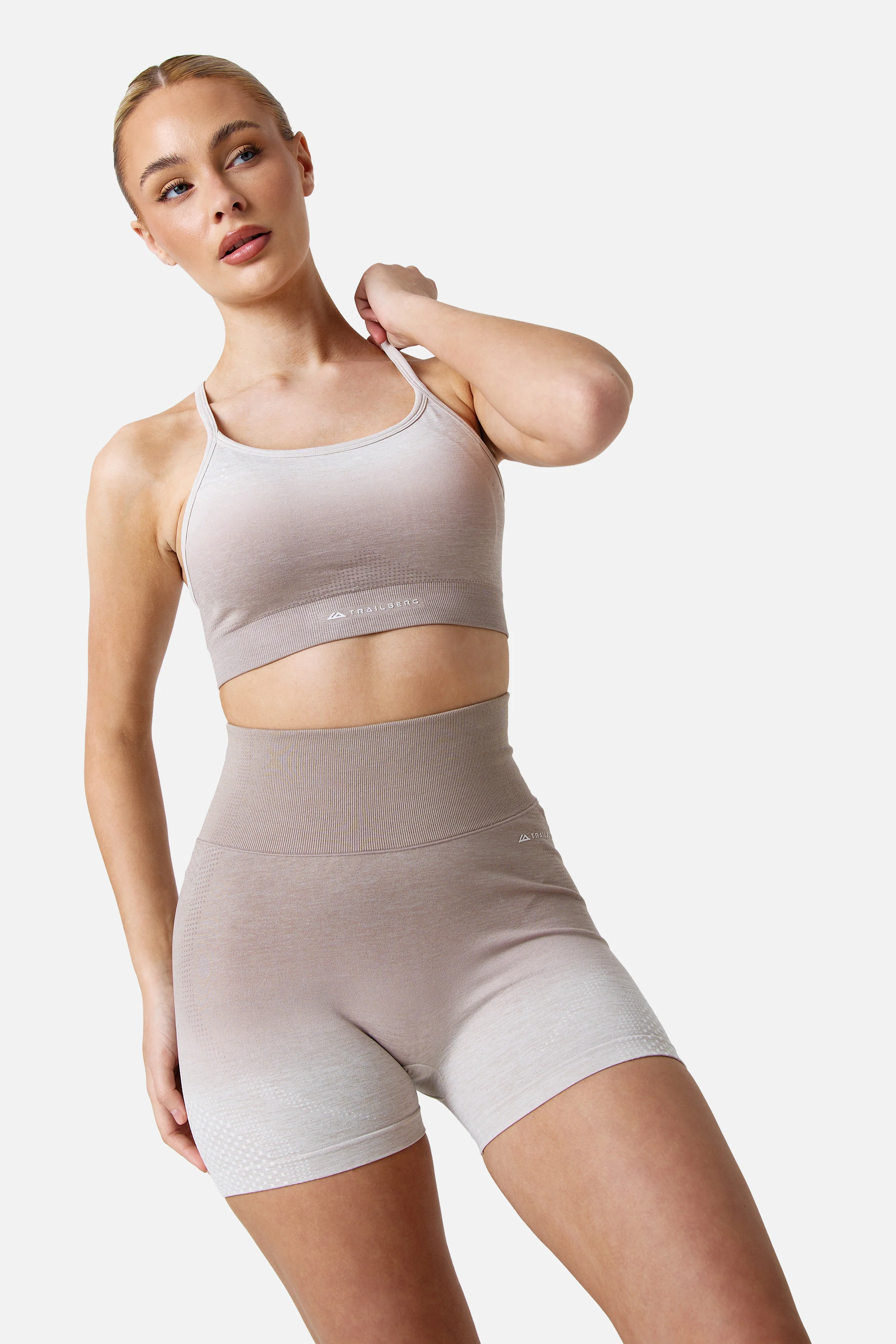 Womens Evocurve Seamless Strappy Bra - Pebble Stone / Pale Taupe / Frosted Ridge - Image 5