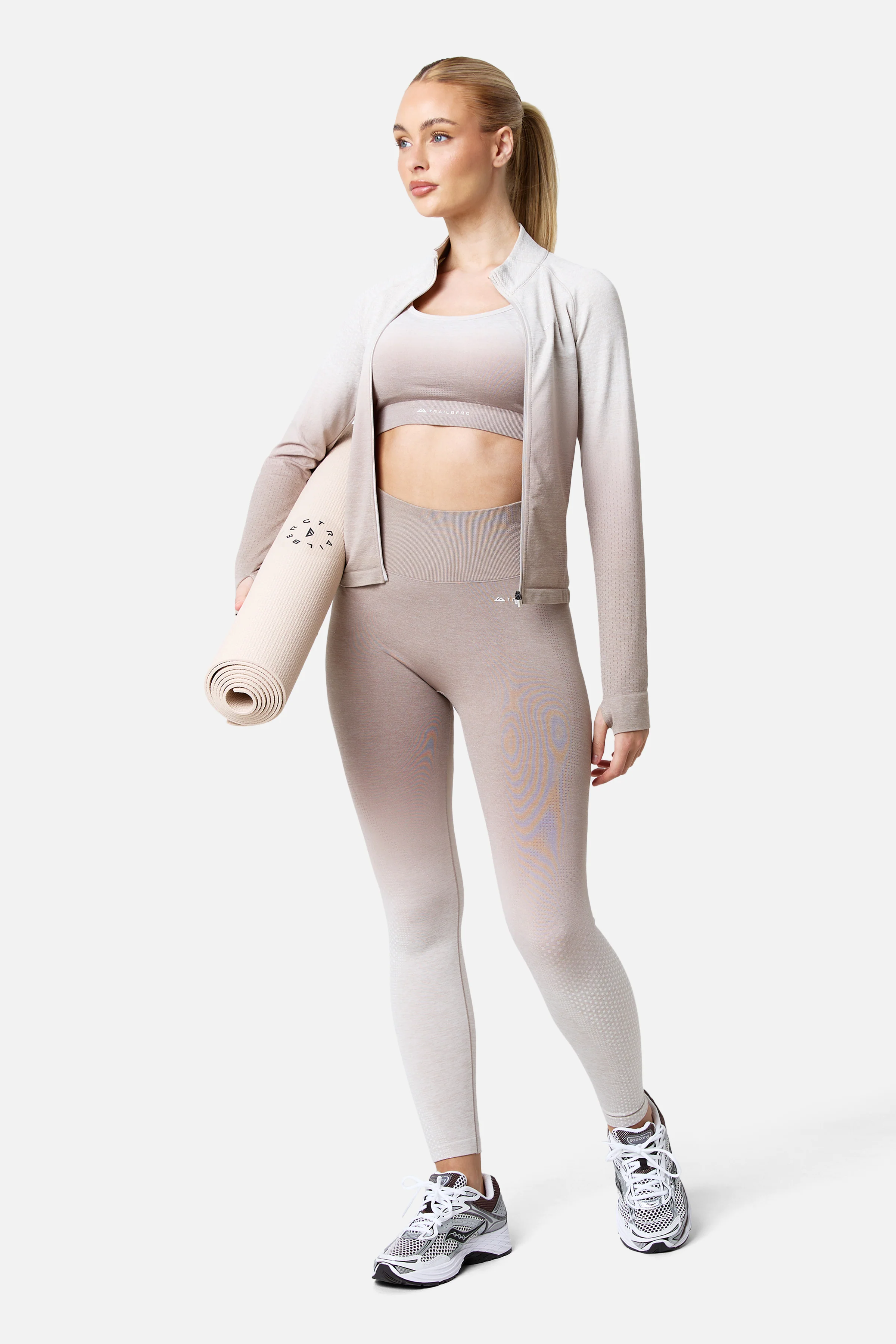 Womens Evocurve Seamless Legging - Pebble Stone / Pale Taupe / Frosted Ridge - Image 7